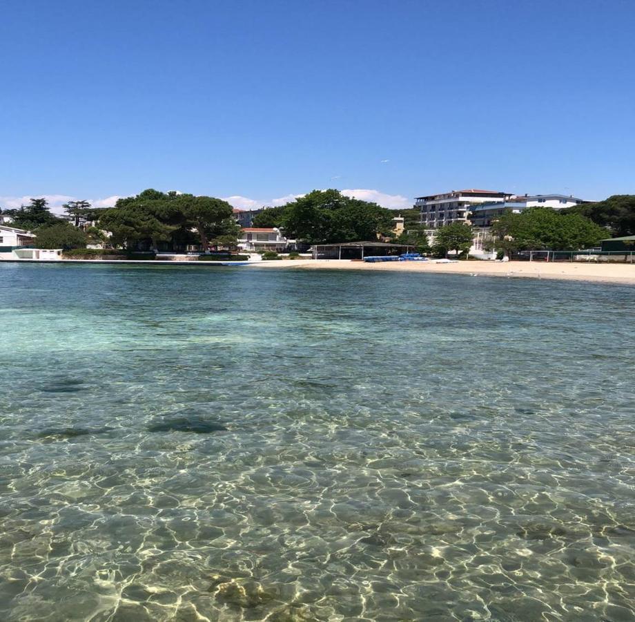 Paradise Island Hotel Darica  Екстер'єр фото