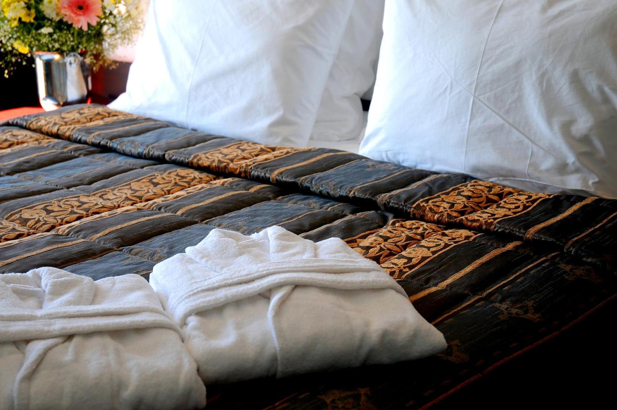 Paradise Island Hotel Darica  Екстер'єр фото