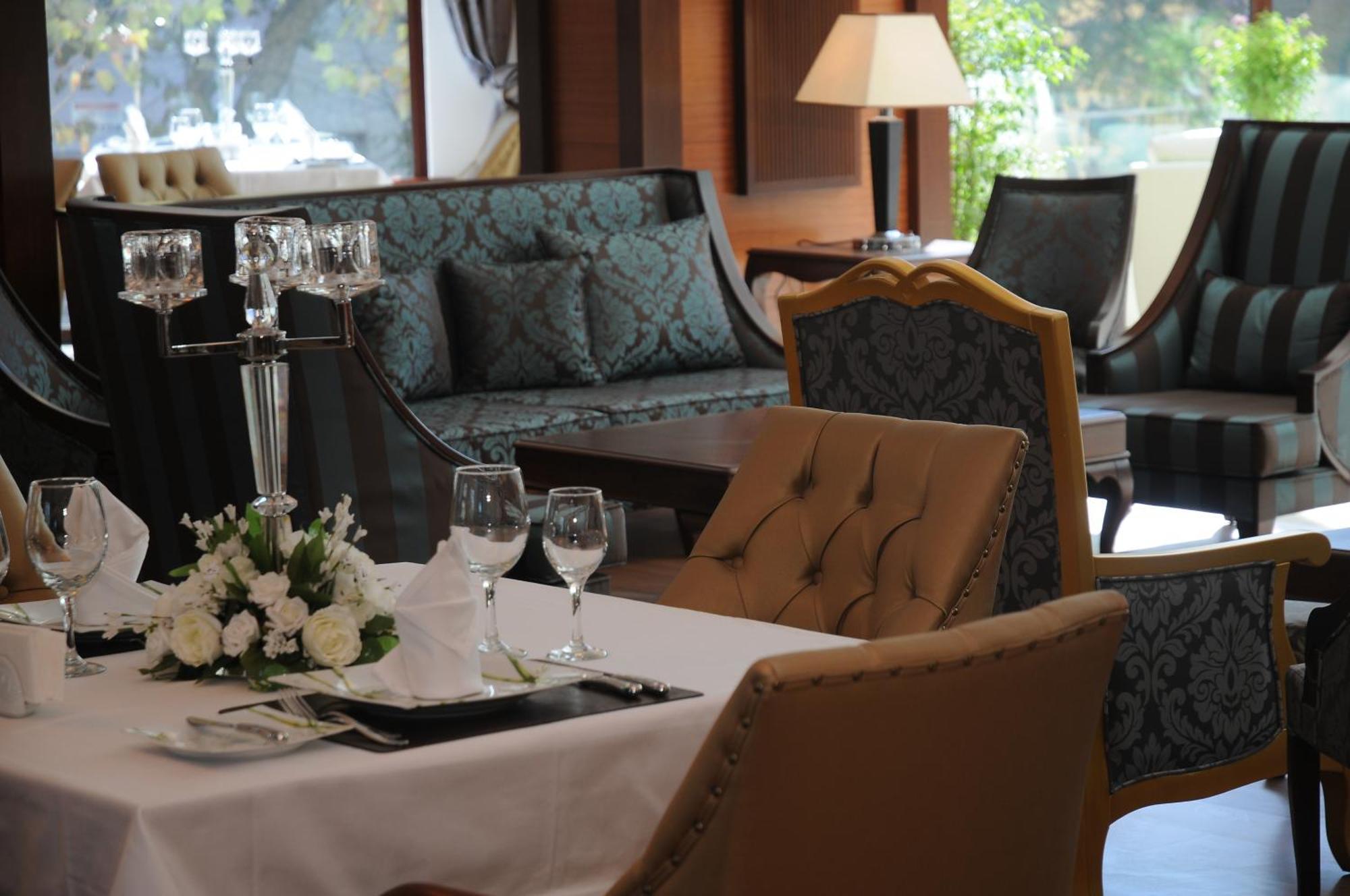 Paradise Island Hotel Darica  Екстер'єр фото