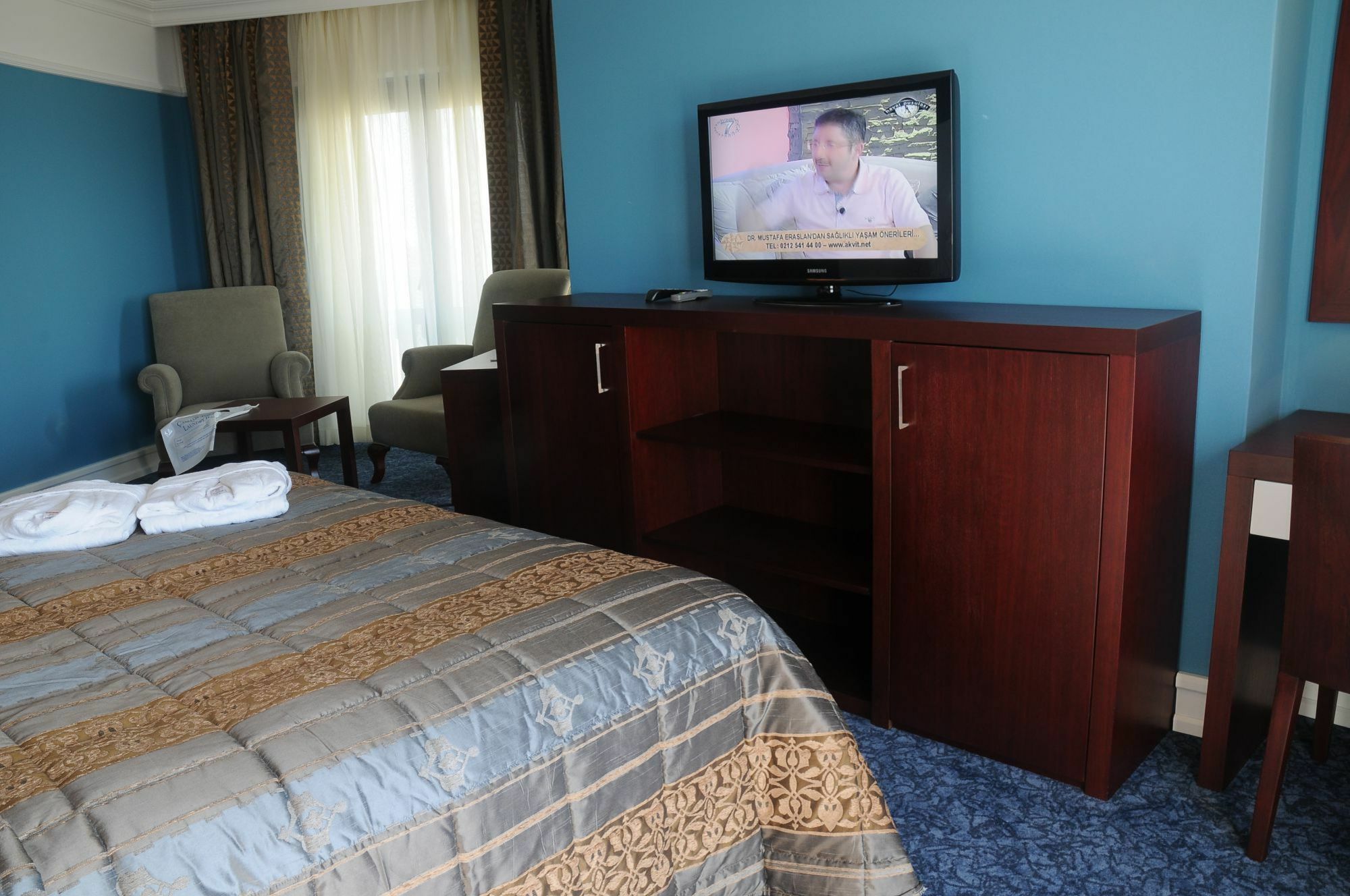 Paradise Island Hotel Darica  Екстер'єр фото
